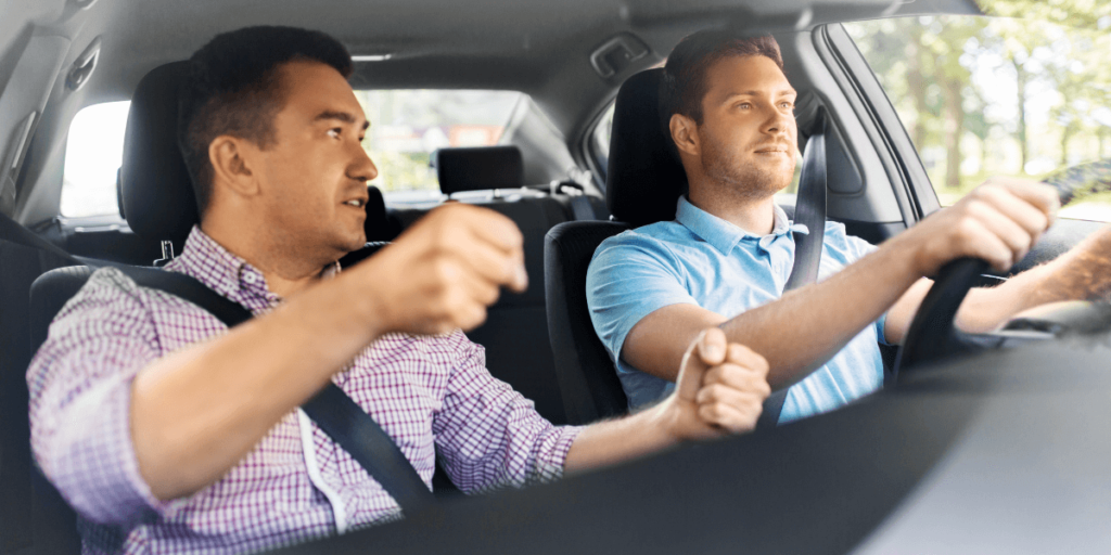 WHY AUTOMATIC DRIVING LESSONS HELP YOU PASS FASTER